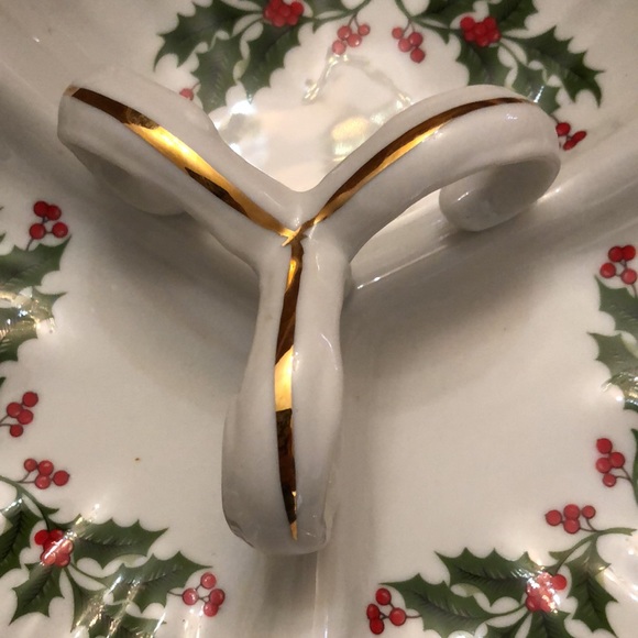 BOGO Porcelain Holly & Berry Dish-R H Macy & Co - Picture 5 of 9